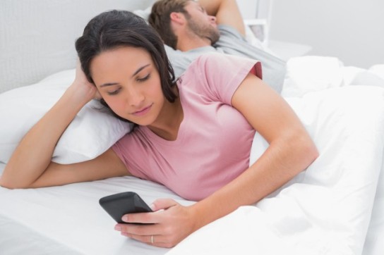 Are you prioritizing phone over relationship?