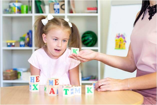 Helping Toddlers Talk: Speech Delays in 2-3 Year Olds