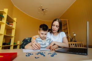 How to Teach Sentences to Autistic Children: A Parent’s Guide